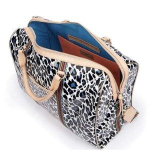 Consuela - Jet Setter - Lola NWTS